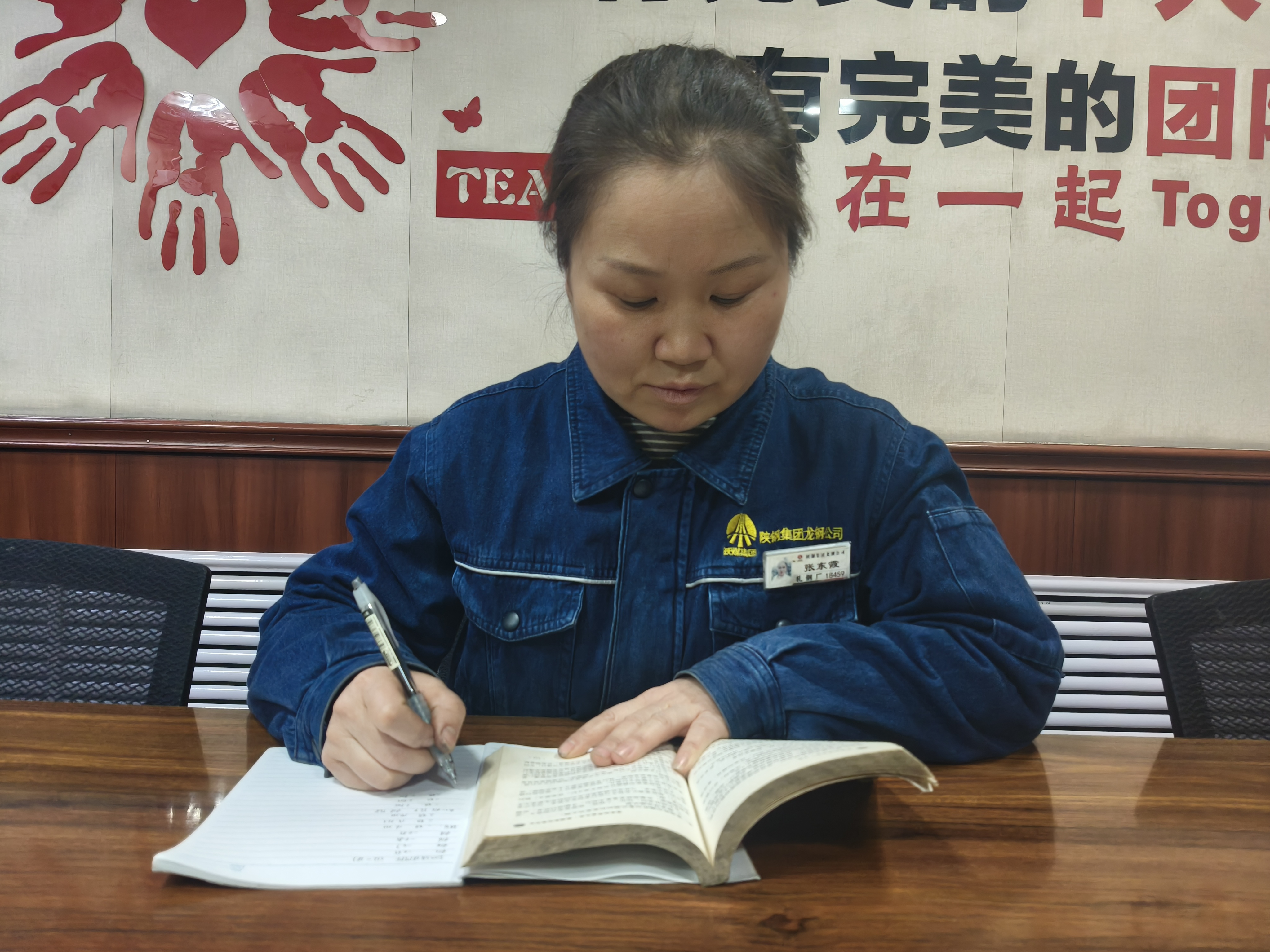 致敬她力量，扎根一線的“鋼鐵玫瑰”