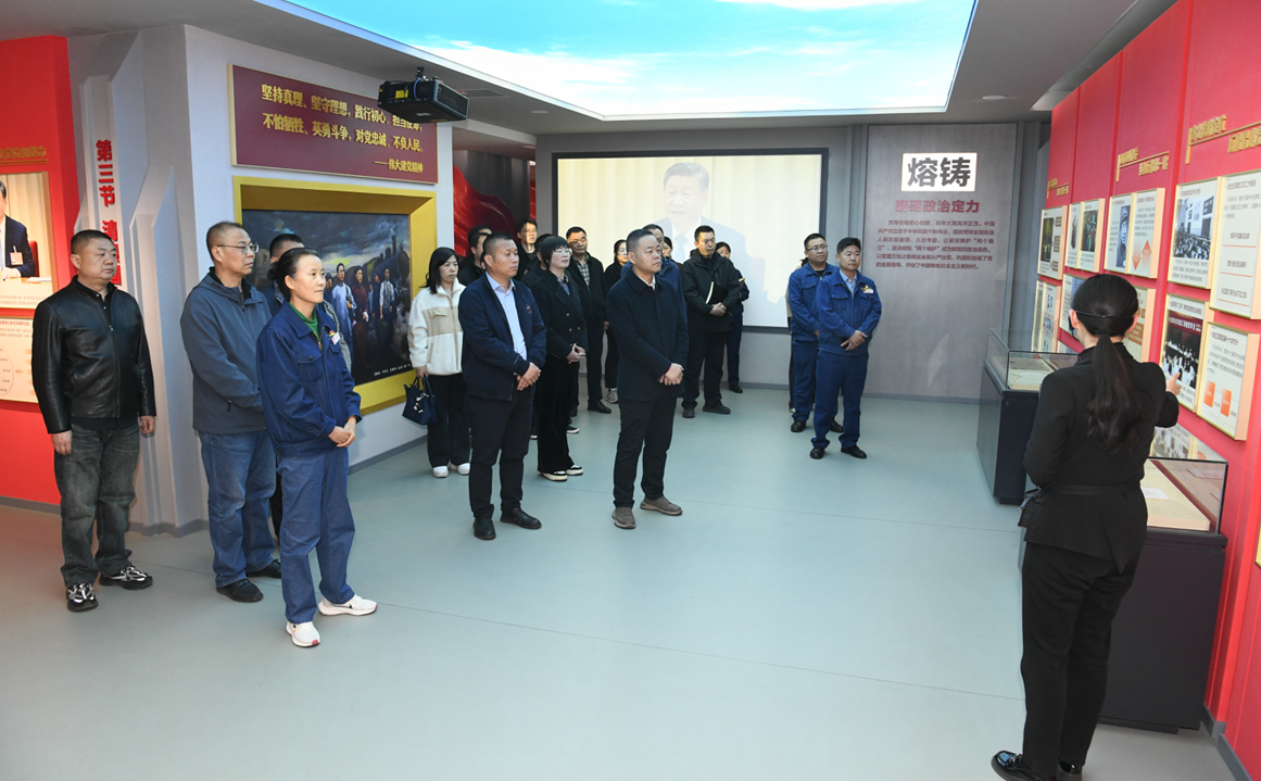 觀廉政展館，敲廉潔警鐘
