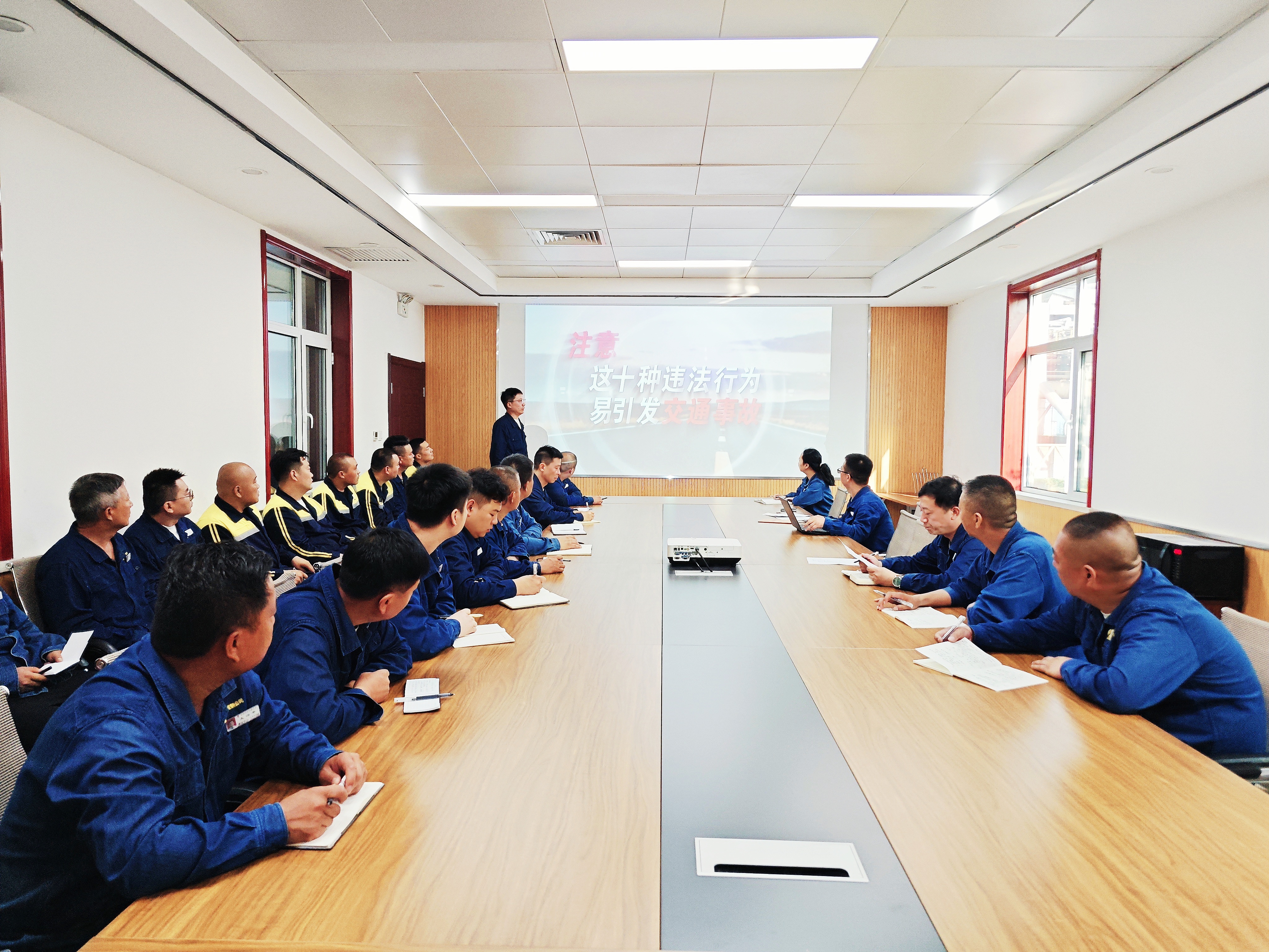 以實(shí)干實(shí)績交出物流亮眼答卷